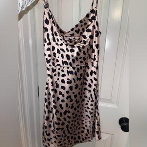 HELLO MOLLY PINK LEOPARD DRESS🌟BARELY WORN!!